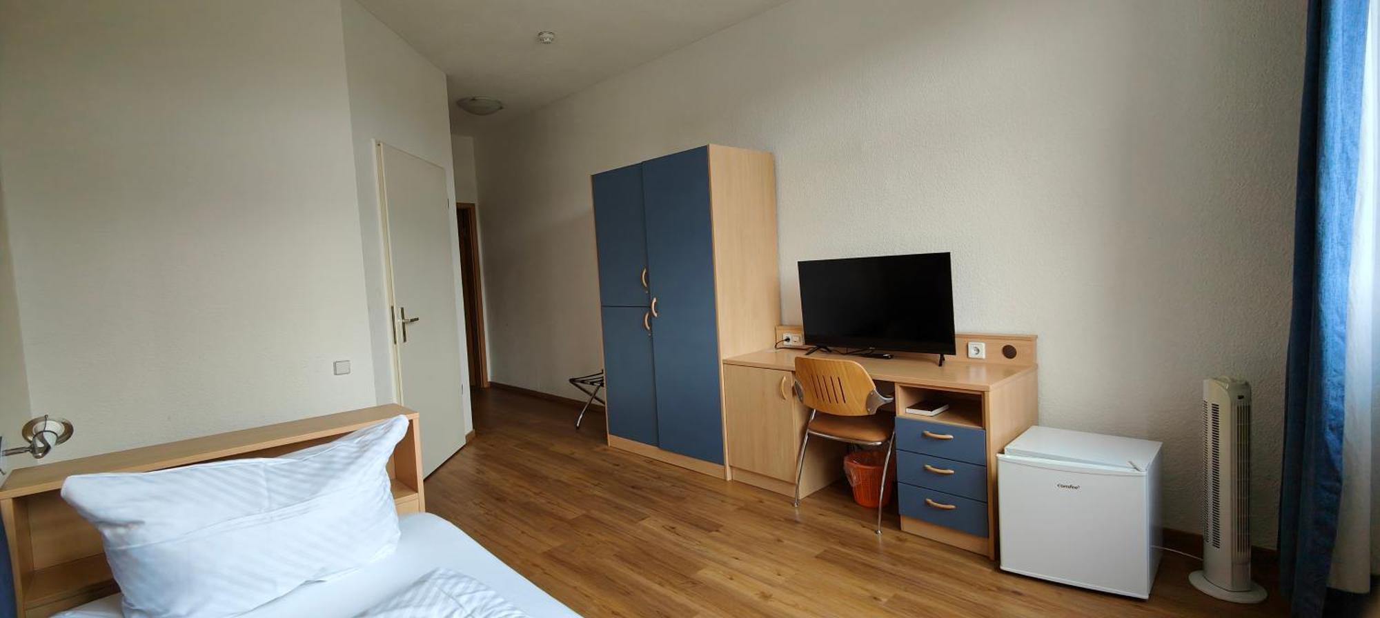 Hw Hotel - Haus Am Niederfeld - Berlin — Photos 1